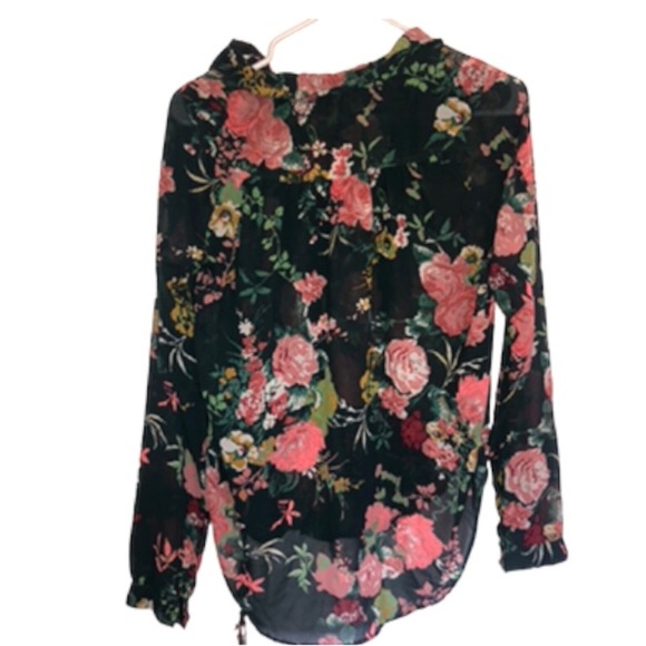 Semi-sheer floral blouse - Picture 5 of 6